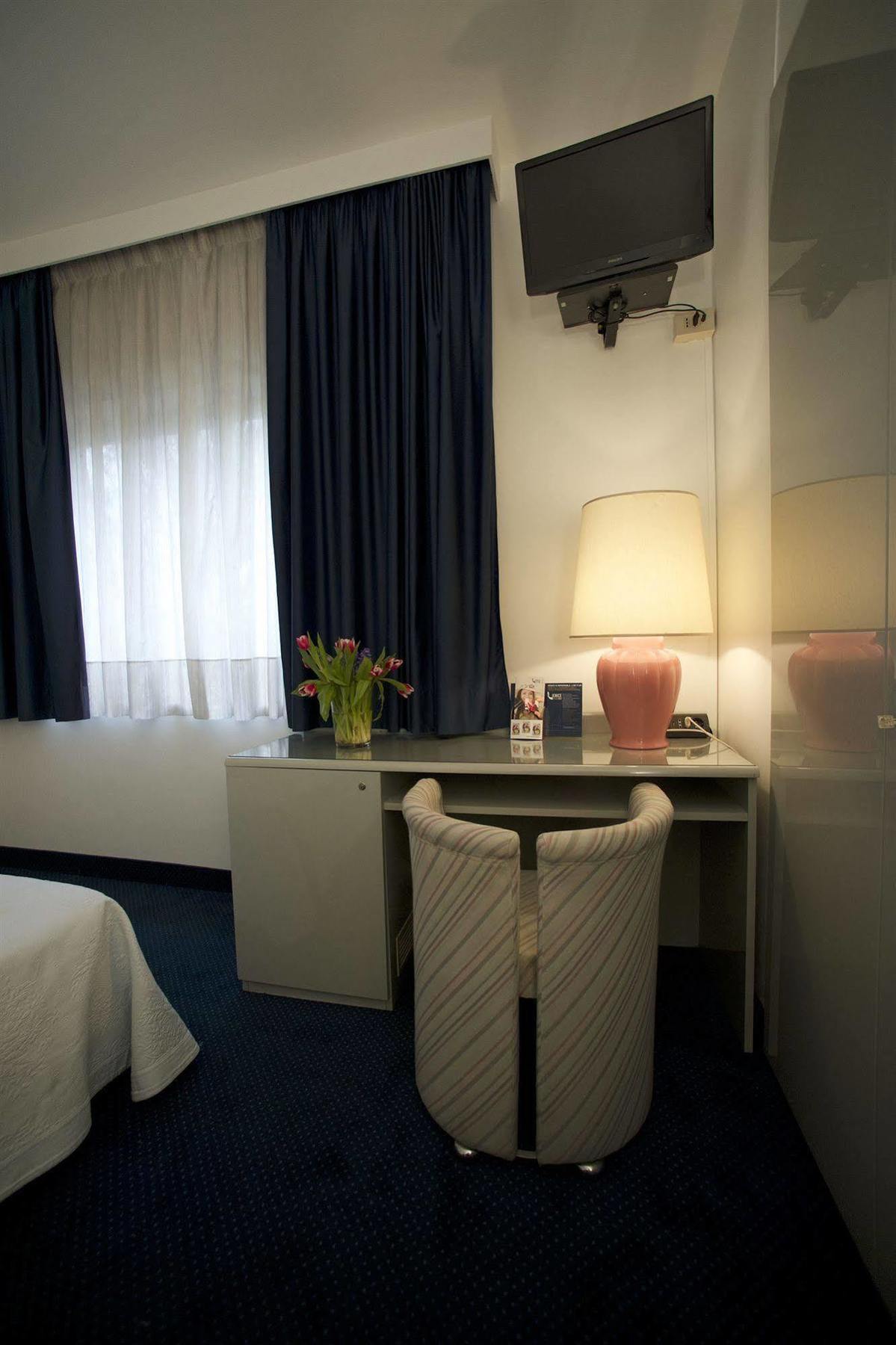 Club Hotel Местре Экстерьер фото
